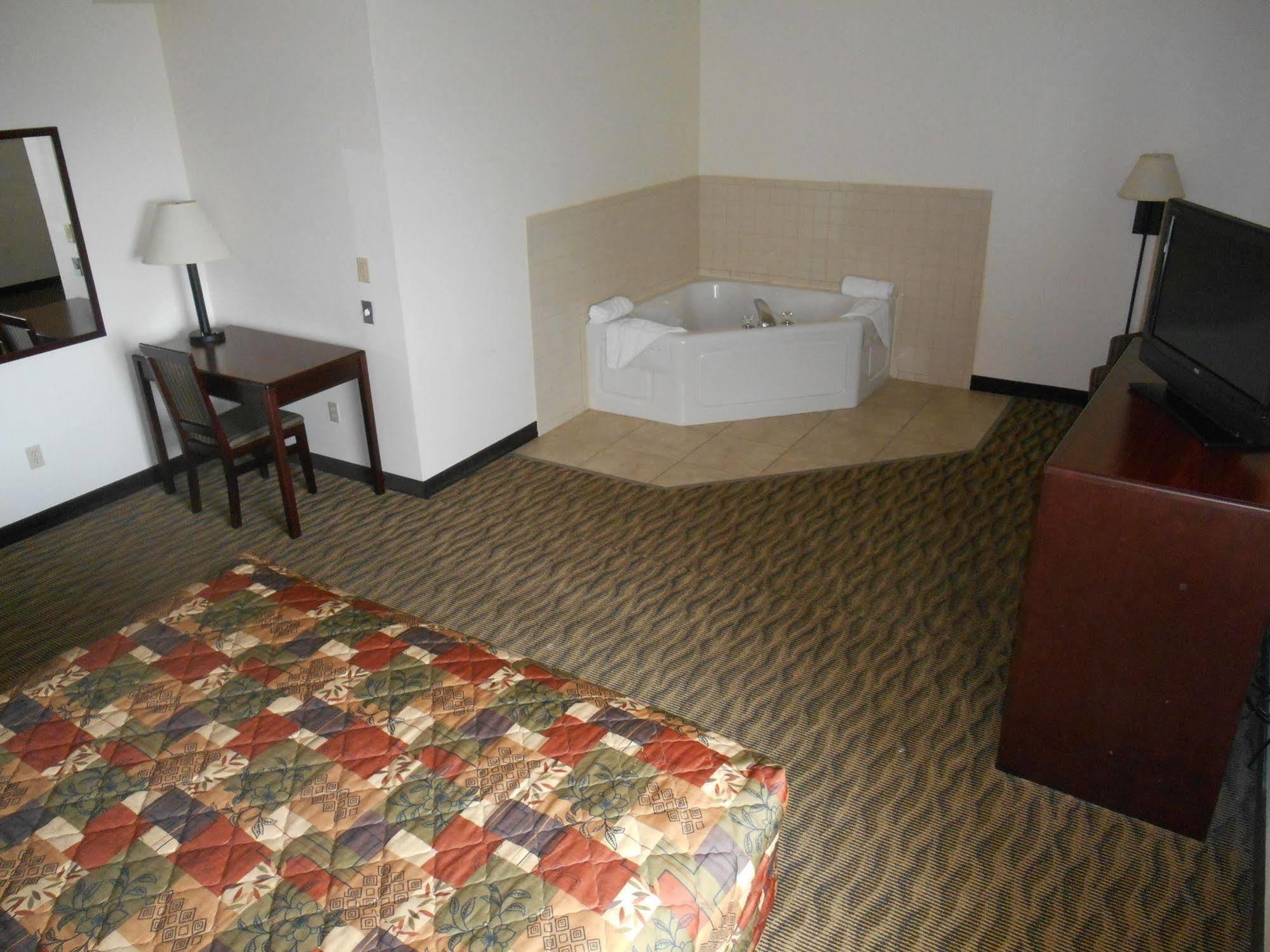 Baymont By Wyndham Harlan Hotel Kültér fotó